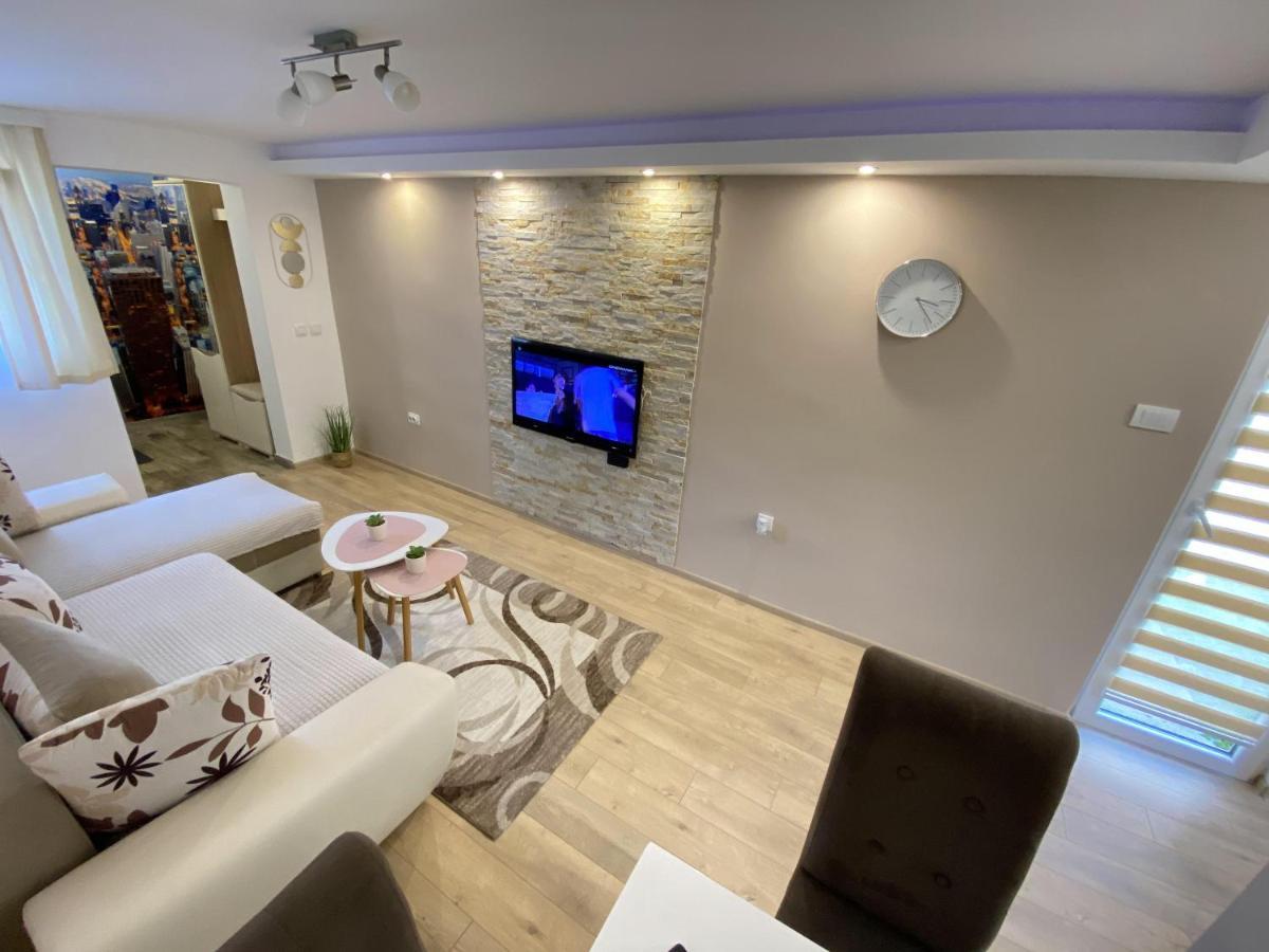 Apartman Mina Mataruska Banja Luaran gambar