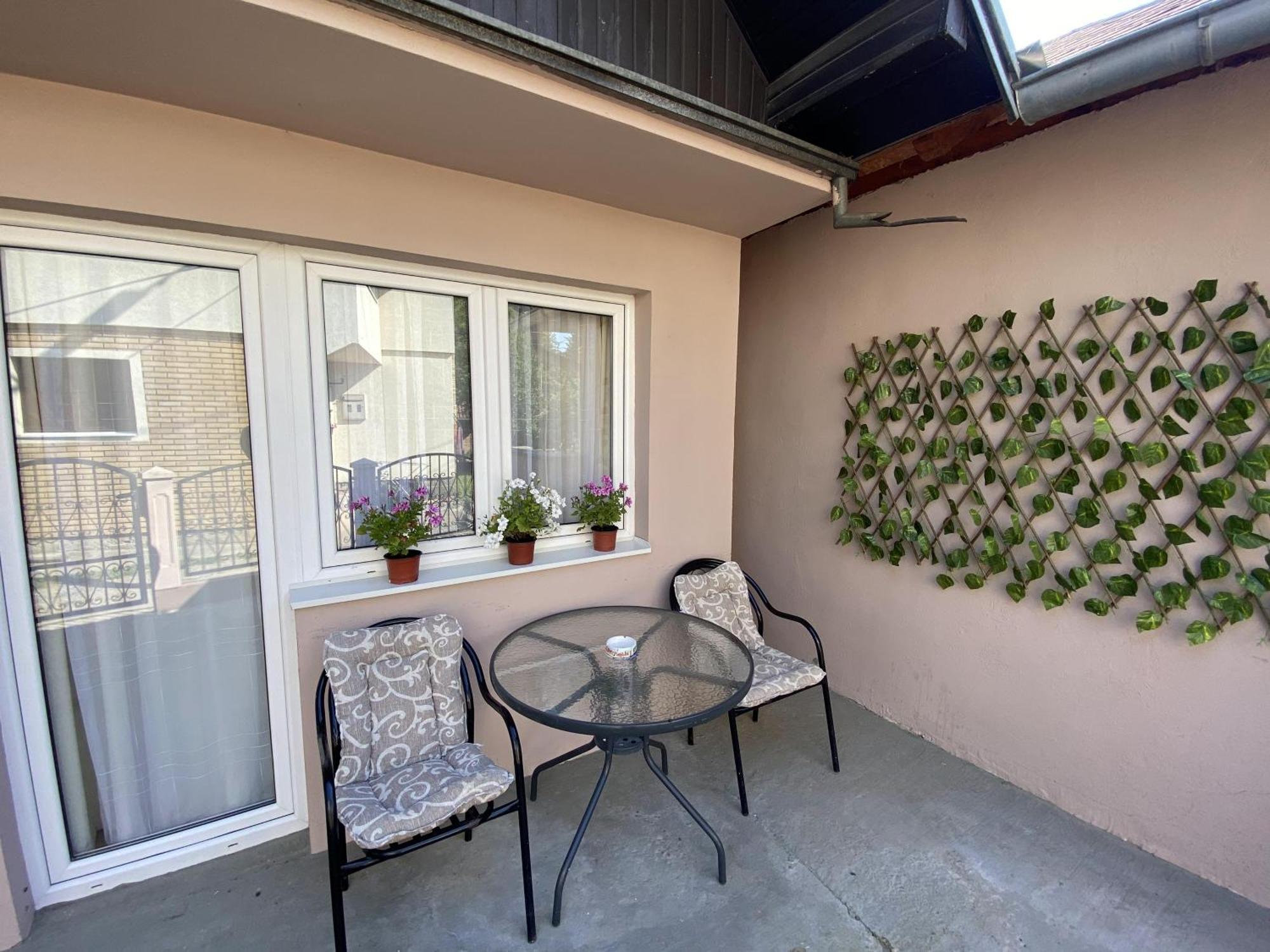 Apartman Mina Mataruska Banja Luaran gambar